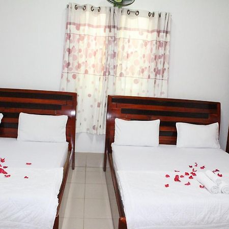 Ngoc May Guesthouse Chau Doc Extérieur photo
