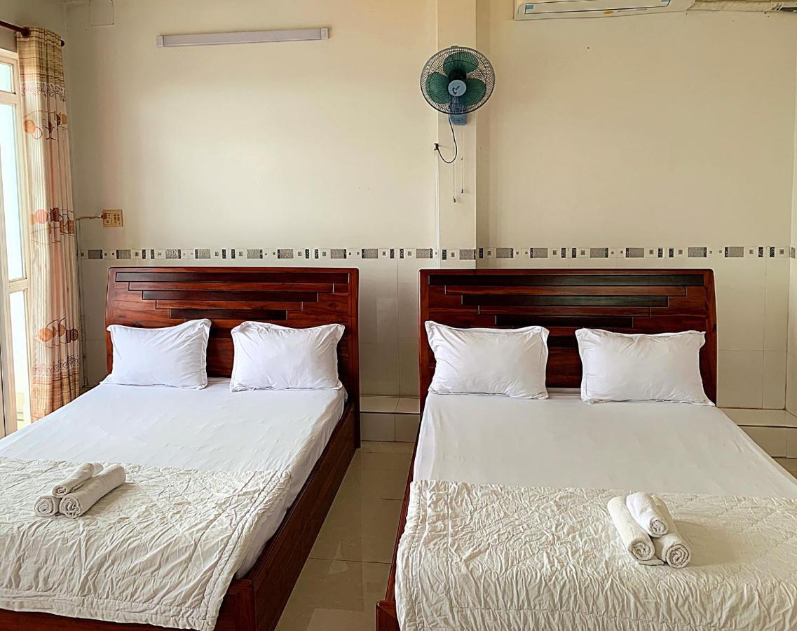 Ngoc May Guesthouse Chau Doc Extérieur photo