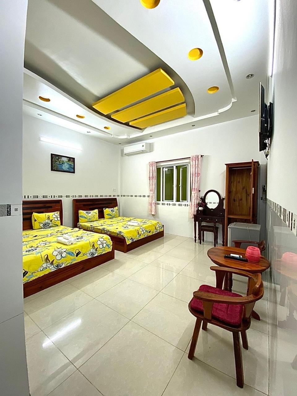 Ngoc May Guesthouse Chau Doc Extérieur photo