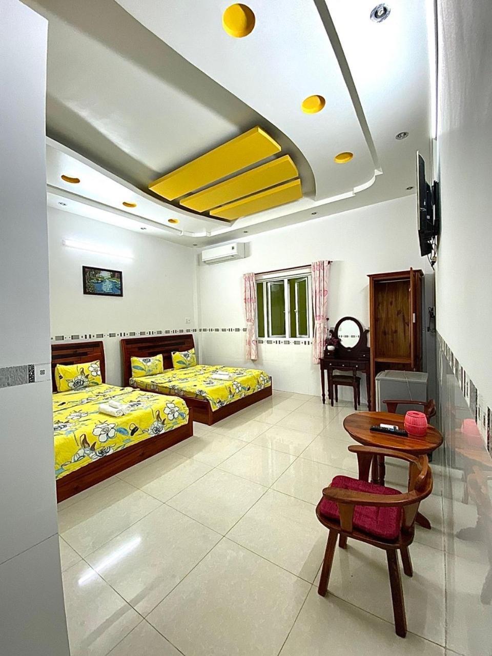Ngoc May Guesthouse Chau Doc Extérieur photo