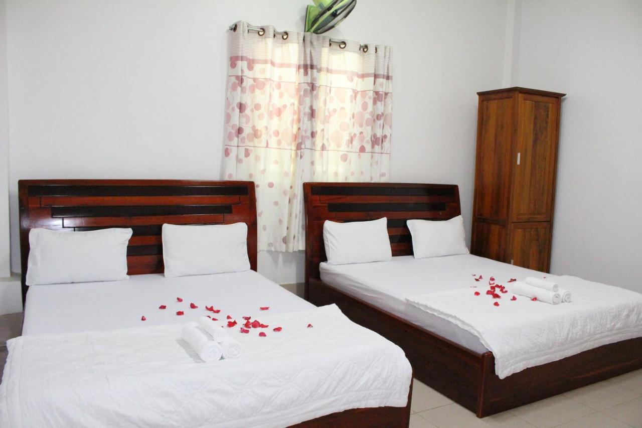 Ngoc May Guesthouse Chau Doc Extérieur photo